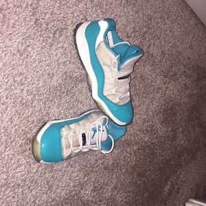 Air Jordan 11 Retro Low (Gs) 3.5Y Shoes